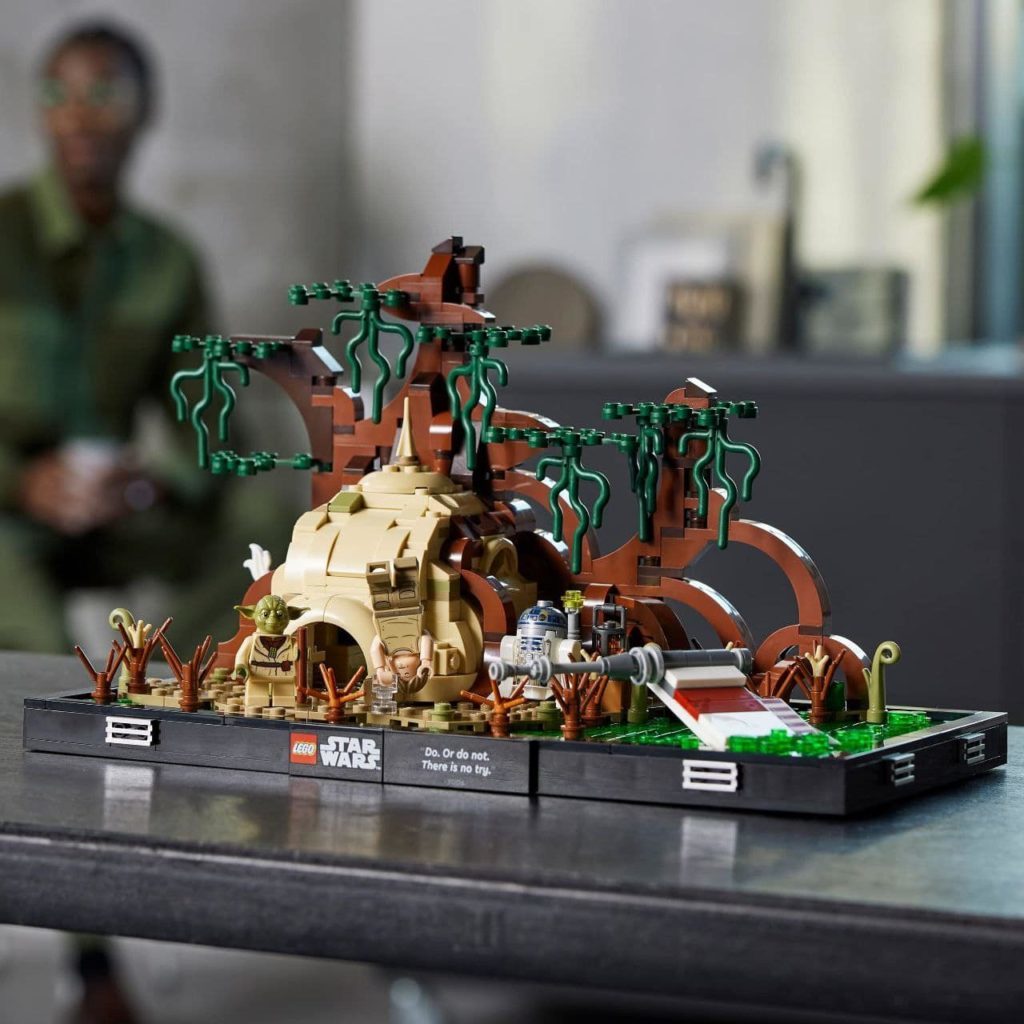 LEGO Star Wars 75330 Dagobah Jedi Training 6 1024x1024