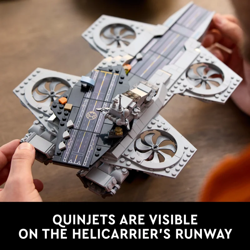 LEGO Marvel 76295 The Avengers Helicarrier 9