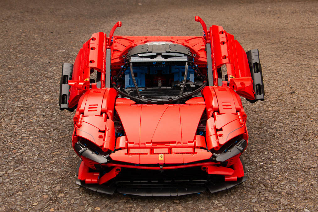 LEGO Technic 42143 Ferrari Daytona SP3 3