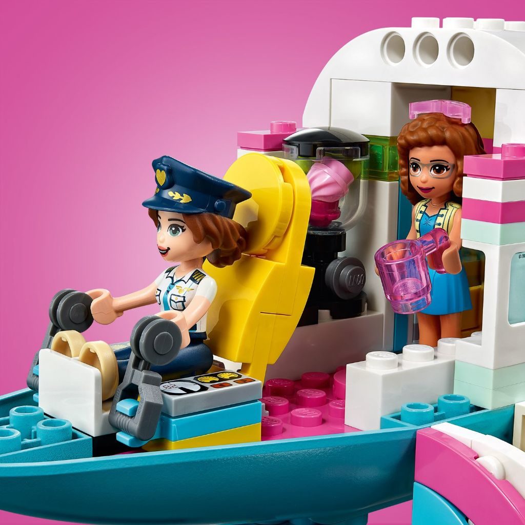 LEGO Friends 41429 Heartlake City Airplane 11 1024x1024