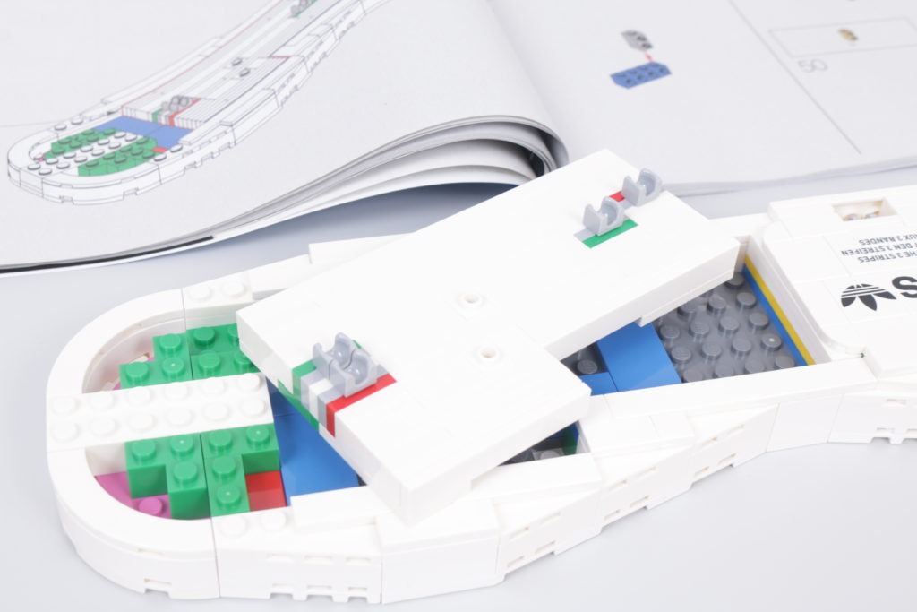 LEGO Creator Expert 18 plus 10282 Adidas Superstar review 7