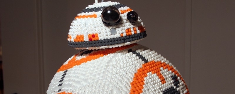 Incredible LEGO BB-8 MOC