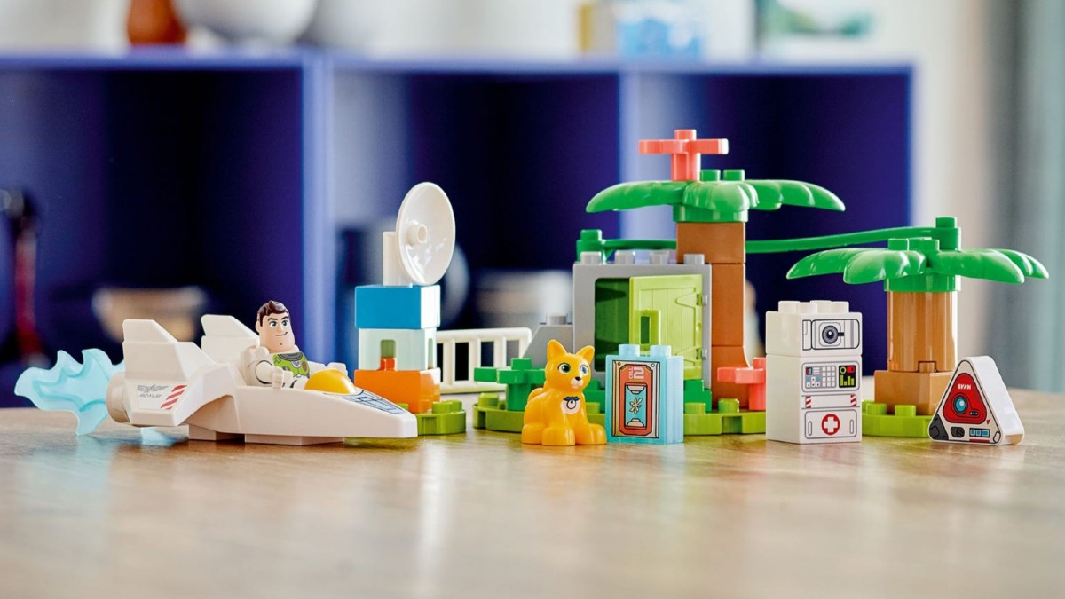 New LEGO Disney Pixar Lightyear set appears on LEGO.com