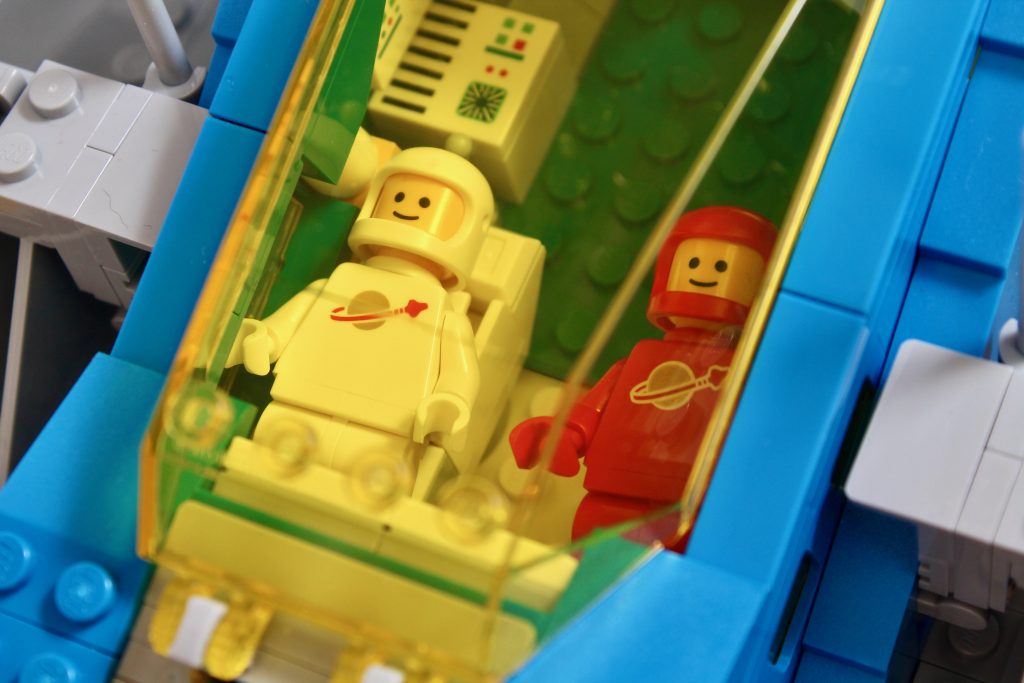 LEGO Icons 10497 Galaxy Explorer critique 13 1024x683
