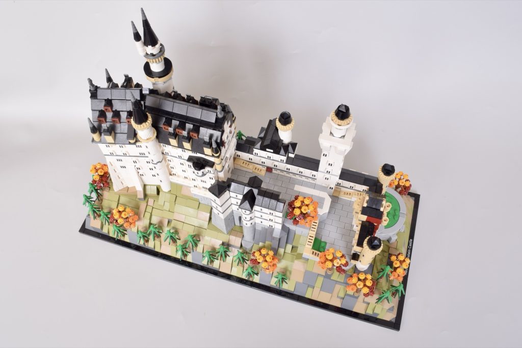 LEGO Architecture 21063 Neuschwanstein Castle review 3 1024x683