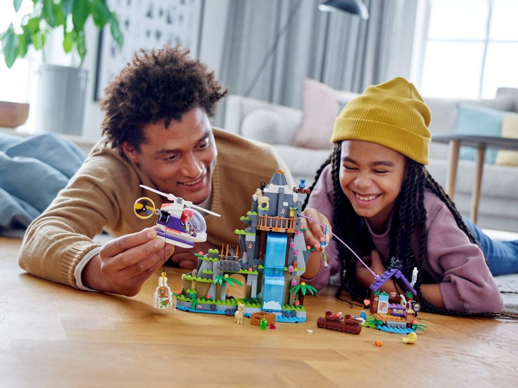 LEGO Friends 41432 Alpaca Mountain Jungle Rescue 2