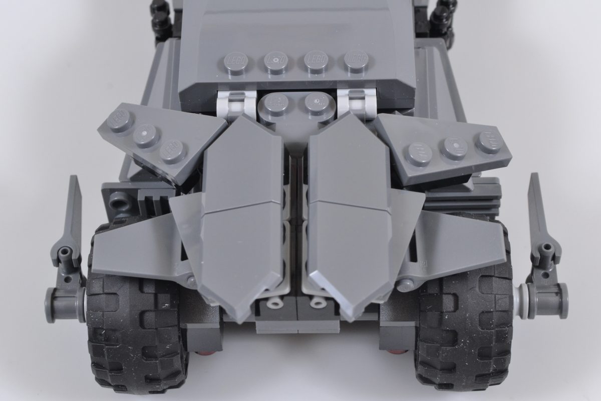 LEGO DC 76331 Batman V Superman Batmobile 13 1200x800