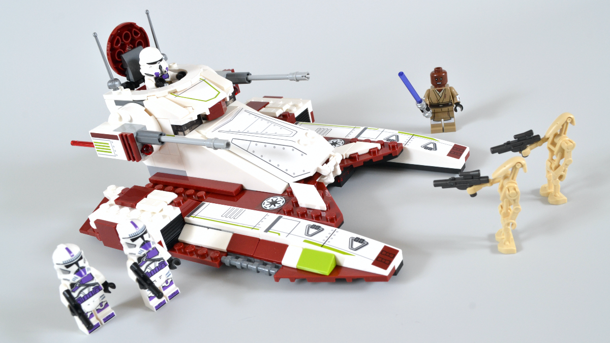 Don't miss the purple clones in LEGO Star Wars 75342 Republic Fighter Tank before it retires