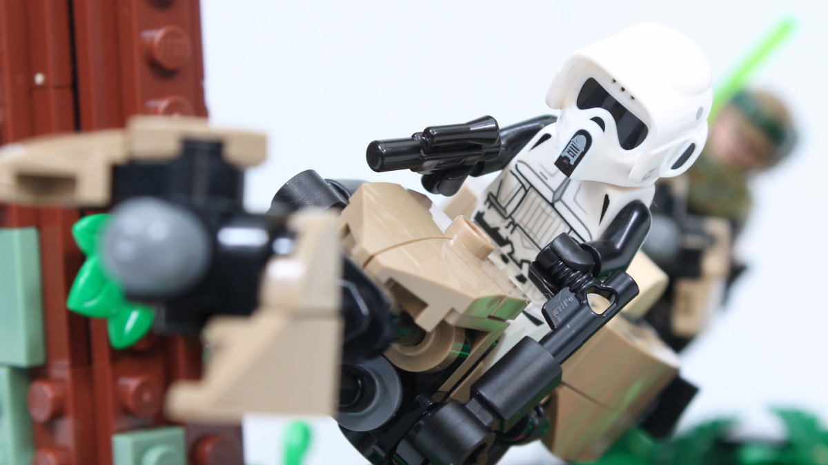 LEGO Star Wars 75353 Endor Speeder Chase Diorama review