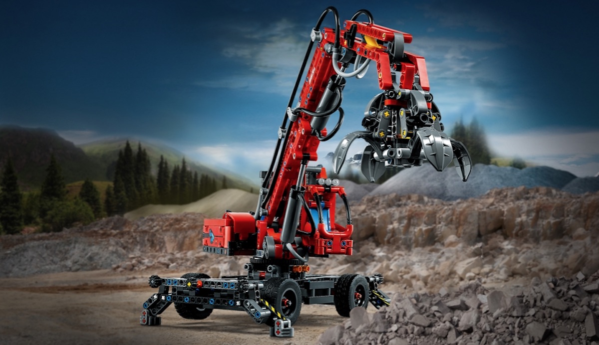 Two new LEGO Technic summer 2022 sets have been officially revealed