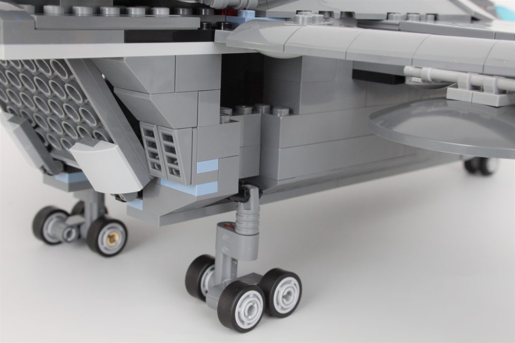 LEGO Marvel 76248 The Avengers Quinjet review 12 1024x683
