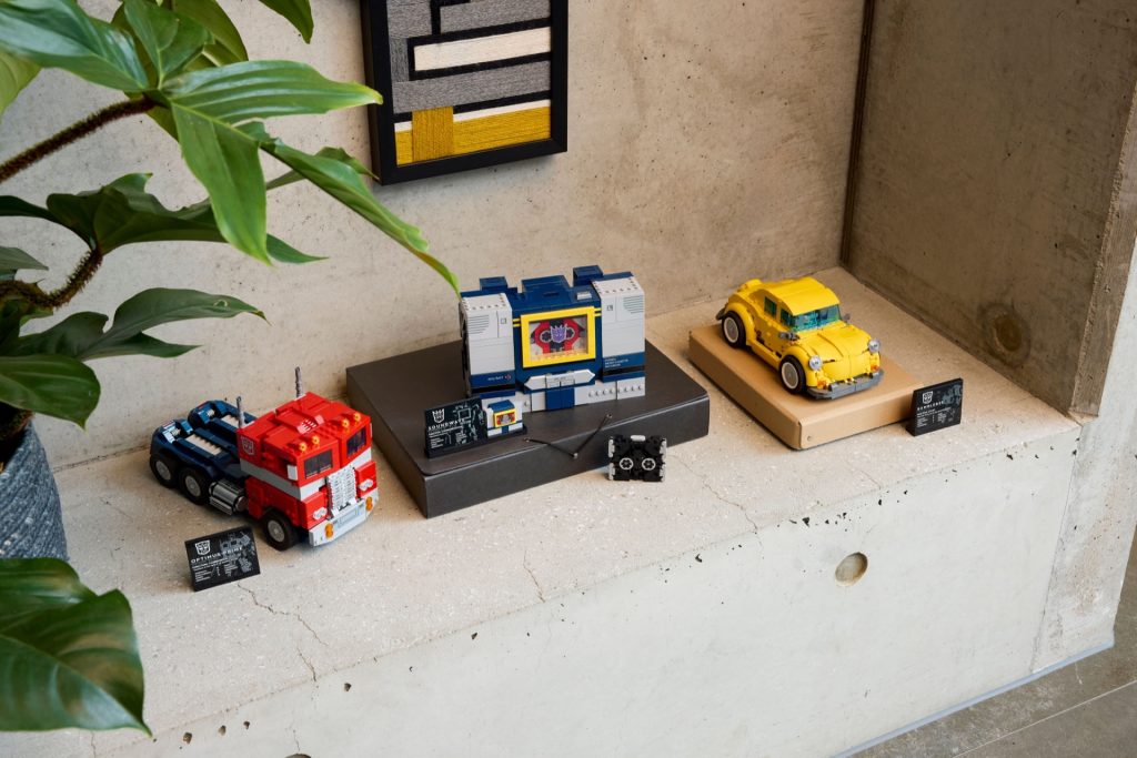 LEGO Icons 10358 Transformers Soundwave 2 1024x683