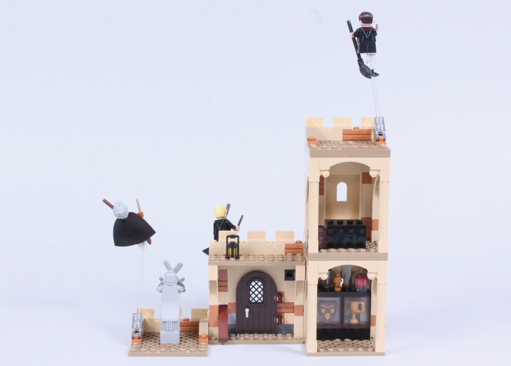 LEGO Harry Potter 76395 Hogwarts First Flying Lesson review 14