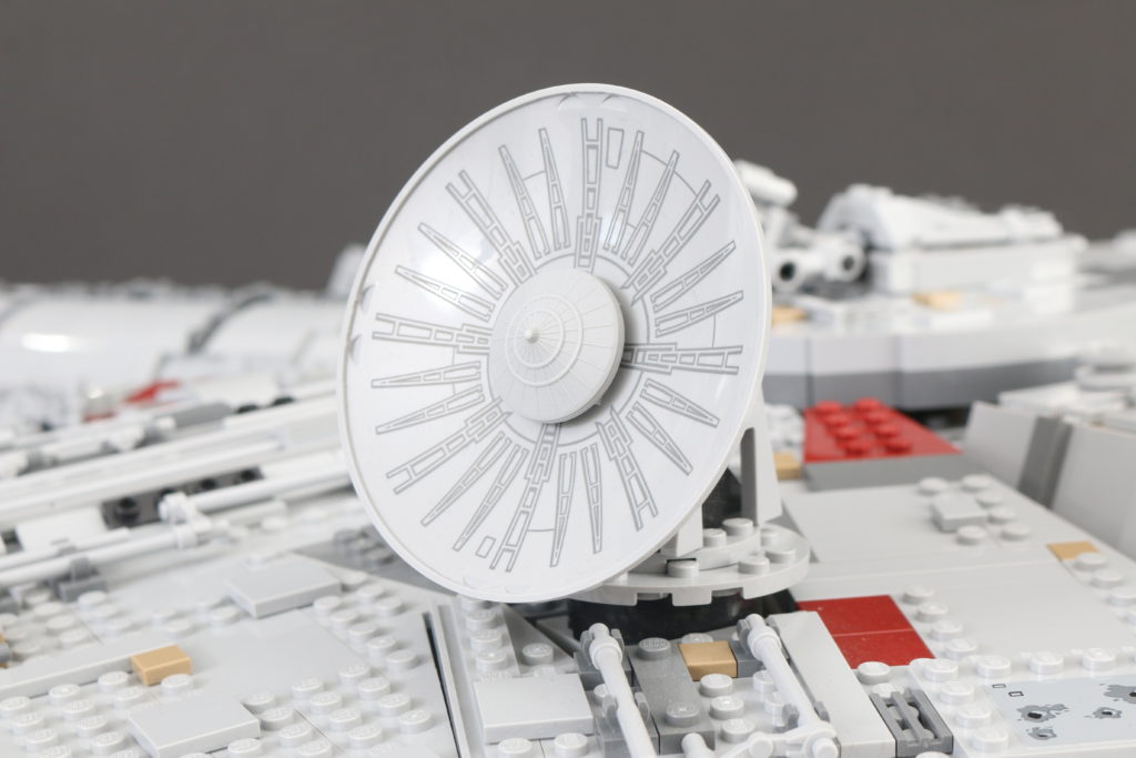 LEGO Star Wars 75192 UCS Ultimate Collectors Series Millennium Falcon review 32