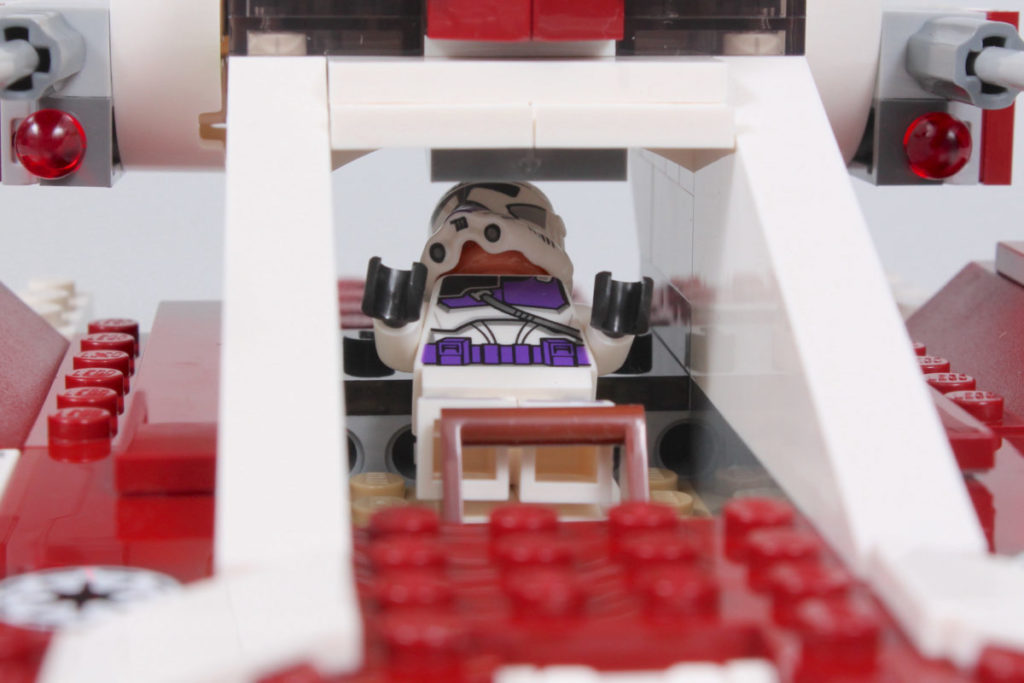 LEGO Star Wars 75342 Republic Fighter Tank review 13 1024x683