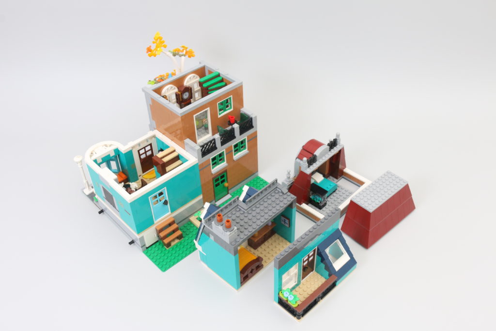 LEGO Creator Expert 10270 Bookshop review 12
