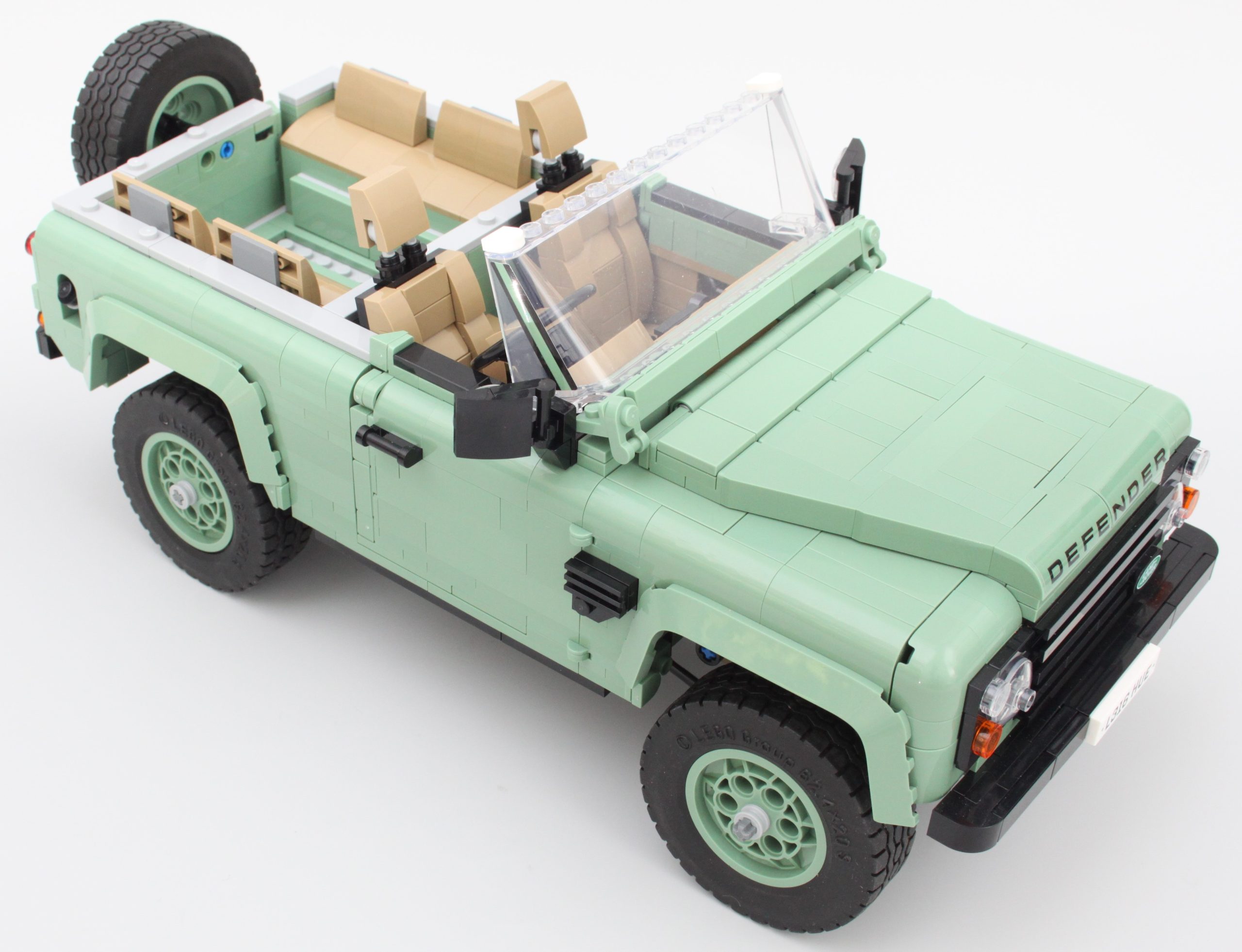LEGO ICONS 10317 Land Rover Classic Defender 90 review 54 scaled