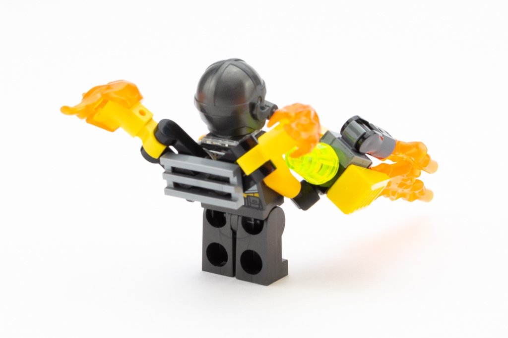LEGO Review Avengers Truck Take down 26